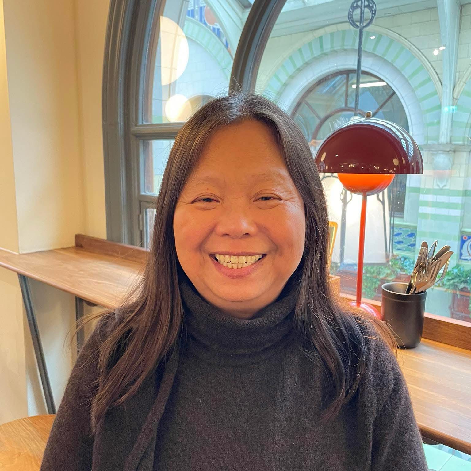 Meng, native Mandarin tutor, smiling